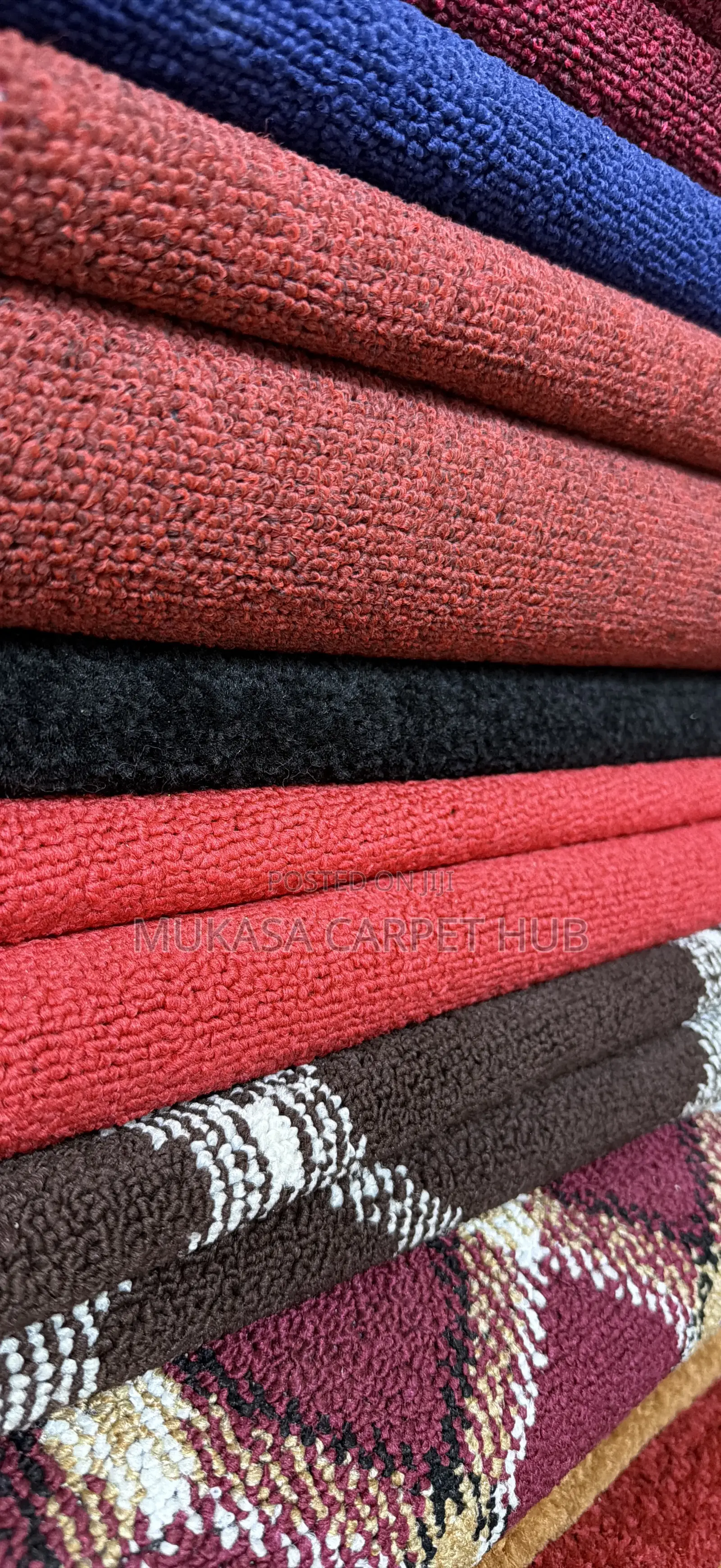 Red Woolen Carpet for Living Room – Soft Luxury Feel