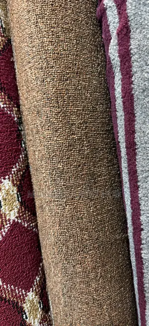 Soft Brown Woolen Carpet – Perfect for Modern Homes