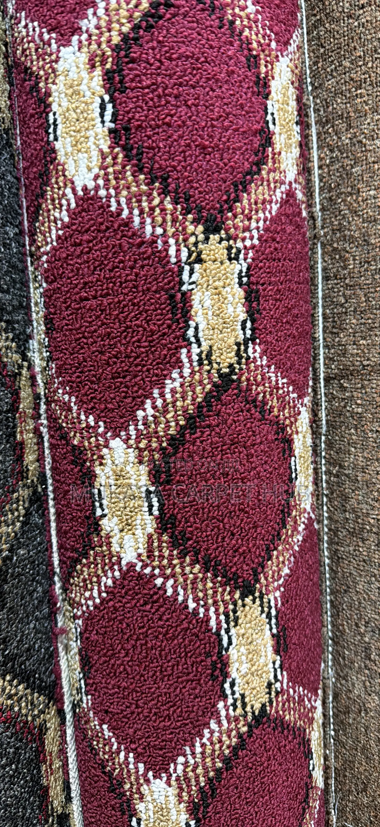 Luxury Checked Carpet for Sitting Room – Soft Durable