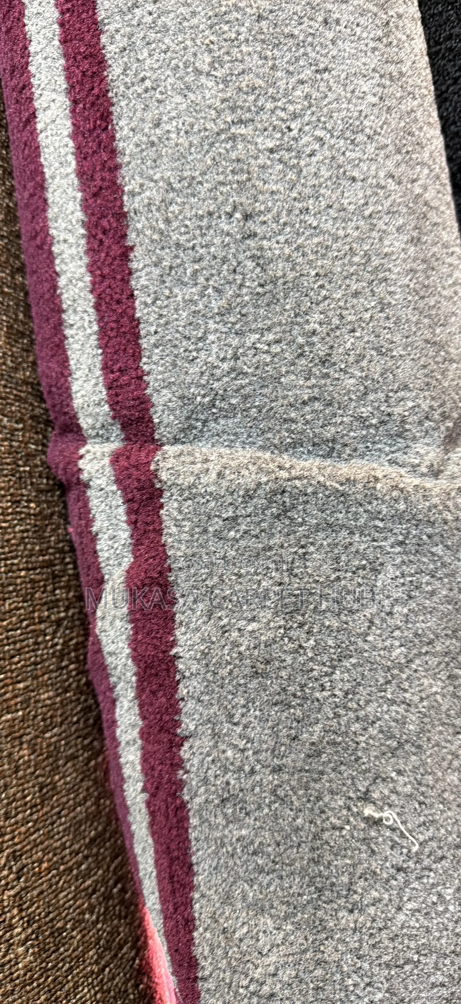 Soft Checked Design Rug Carpet – Elegant Floor Décor