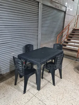 Patio Durable Outdoor Garden Plastic Table and Chairs