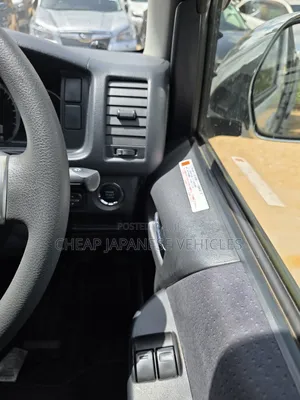 Toyota HiAce 2014 White