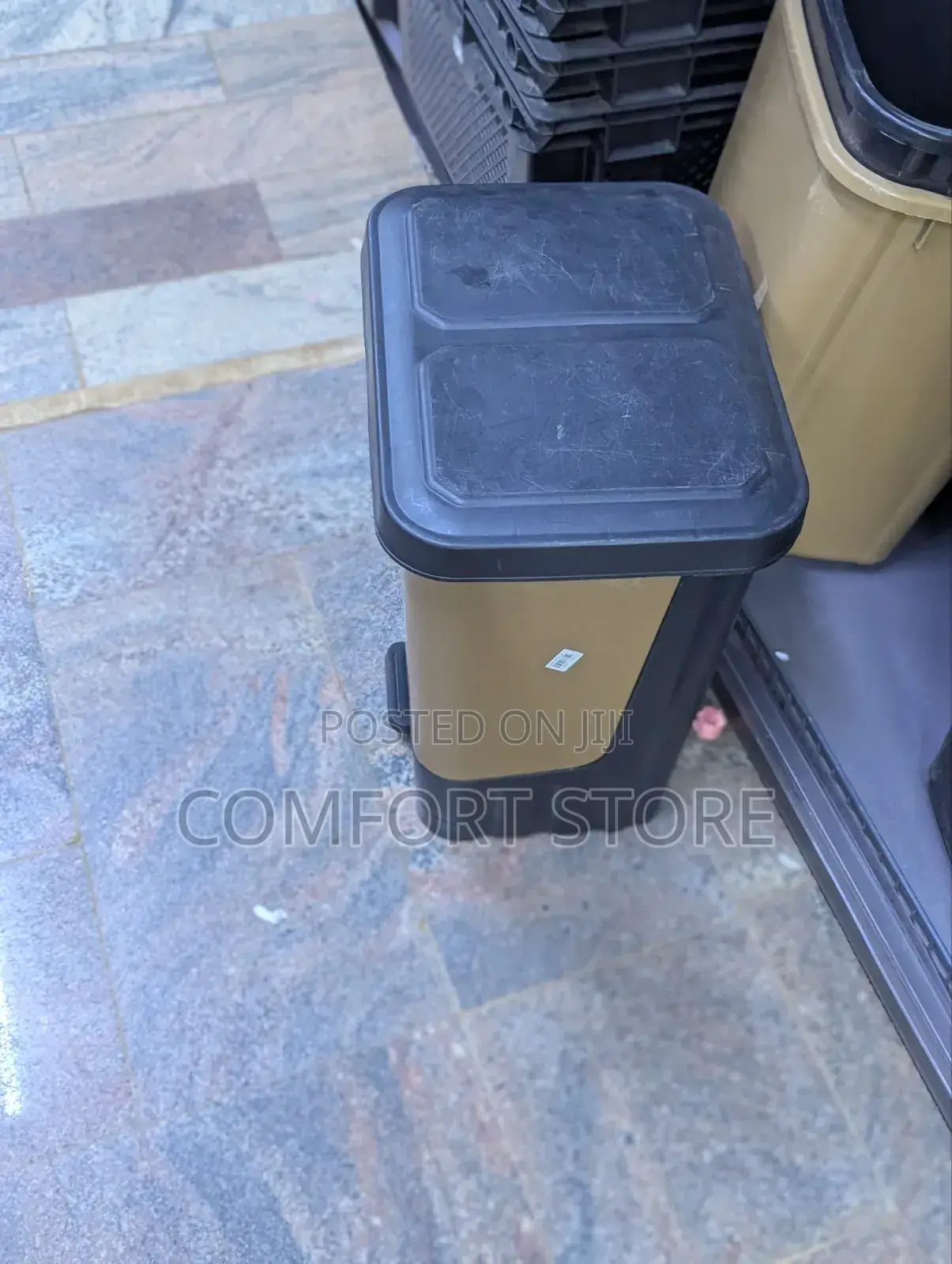 Plastic Dust Bins