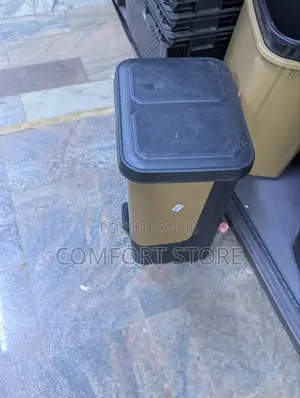 Plastic Dust Bins