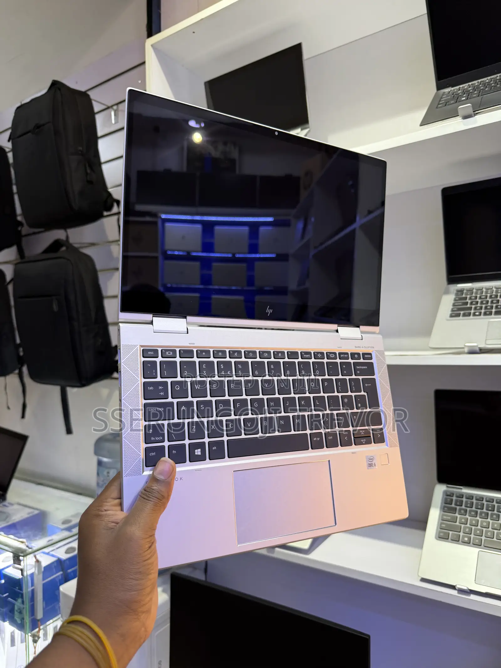 Laptop HP EliteBook 1030 8GB Intel Core i7 SSHD+SSD 256GB