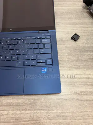 New HP Elite Dragonfly x360 11th Gen 16GB Intel Core i7 SSD 500GB