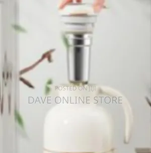 Elegant Insulated Thermal Caraf / Vacuum Flask With Gold Accents, 1.5l