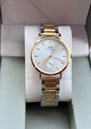 White Face Analog Women's Authentic Daniel Wellington Wrist Time Piece