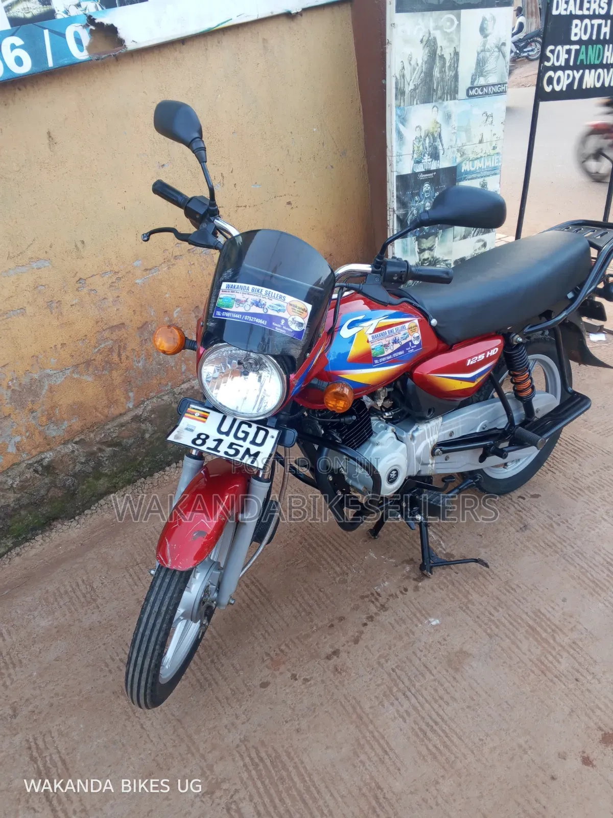 Bajaj Boxer 125 2024 Red