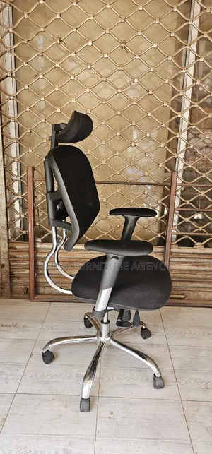 Heavy Duty Mesh and Metallic Executive Chair