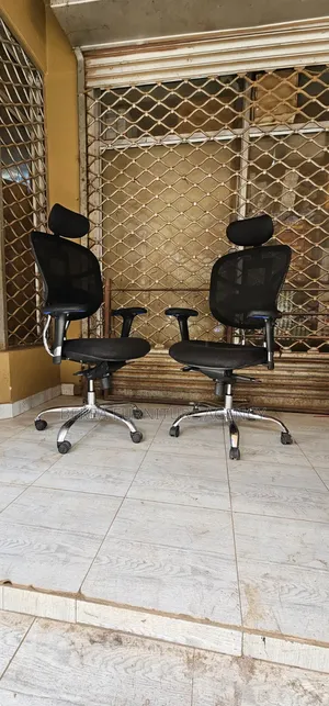 2pcs of Heavy Duty Mesh Office Chairs
