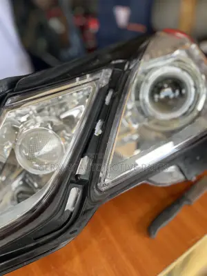 Mercedes E Class W212 Headlight With Control Module.