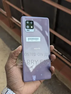 Sharp Aquos Zero 128 GB
