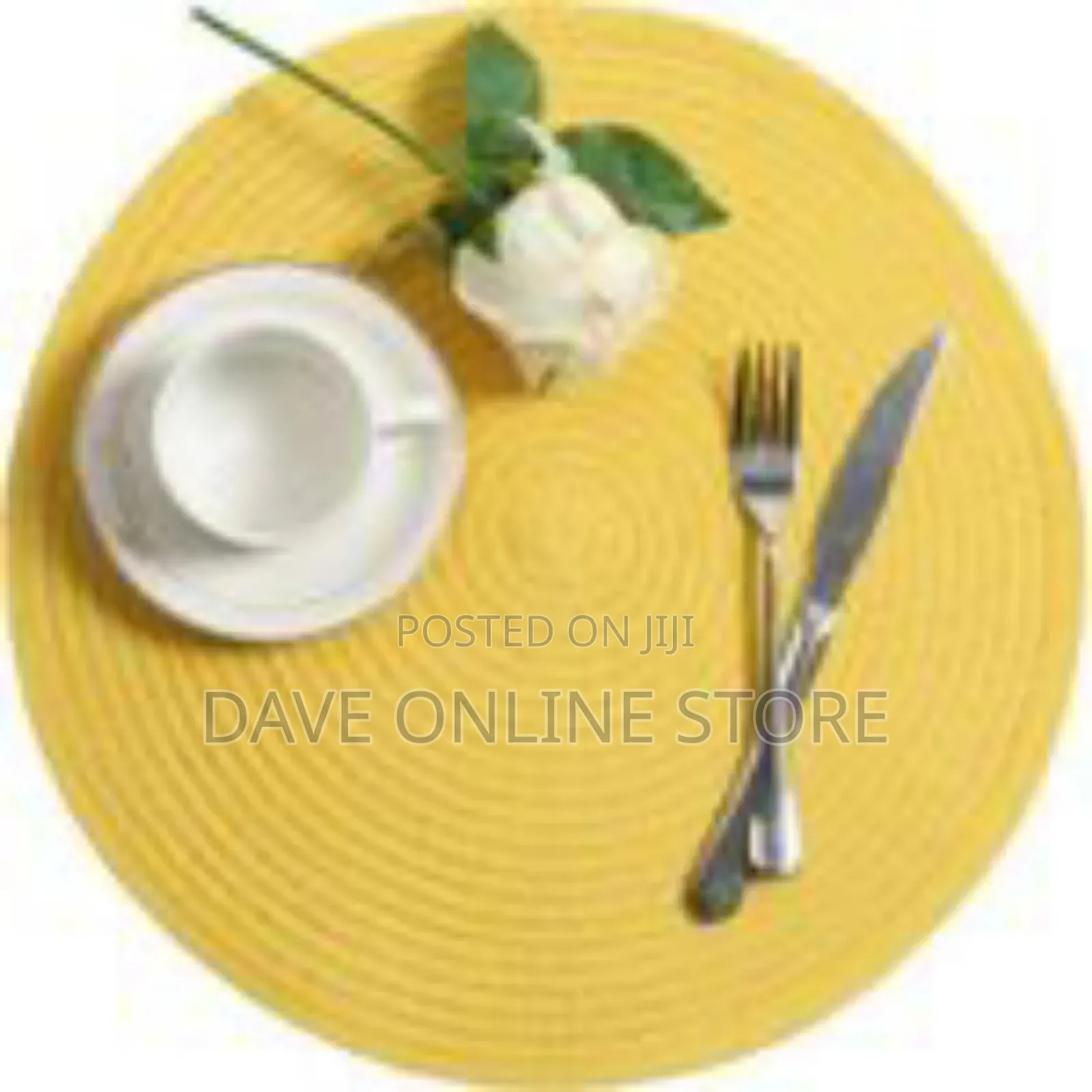 6-Piece Set of Round Woven Placemats