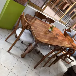 6 Seater Dining Mugavu . Ready to Take Now