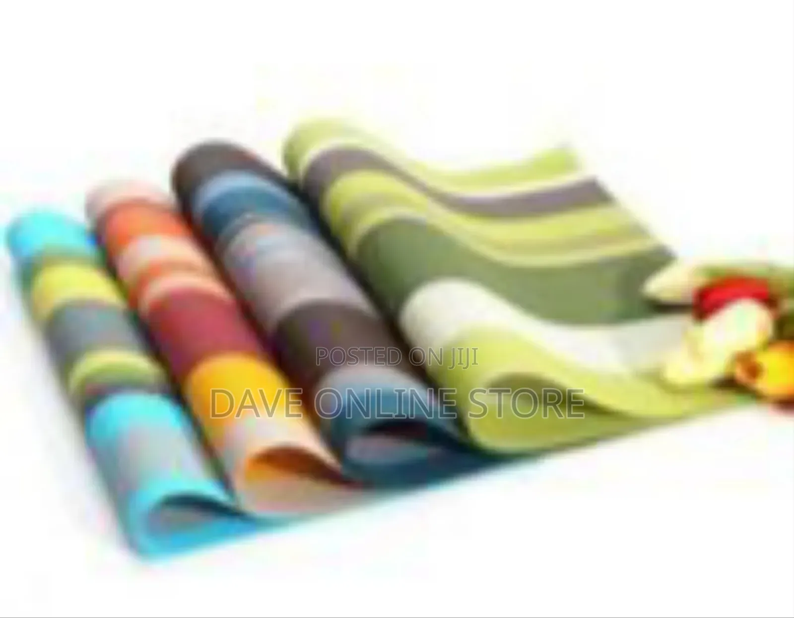 Contemporary Striped Table Runner and Placemat Set (Set of 6)