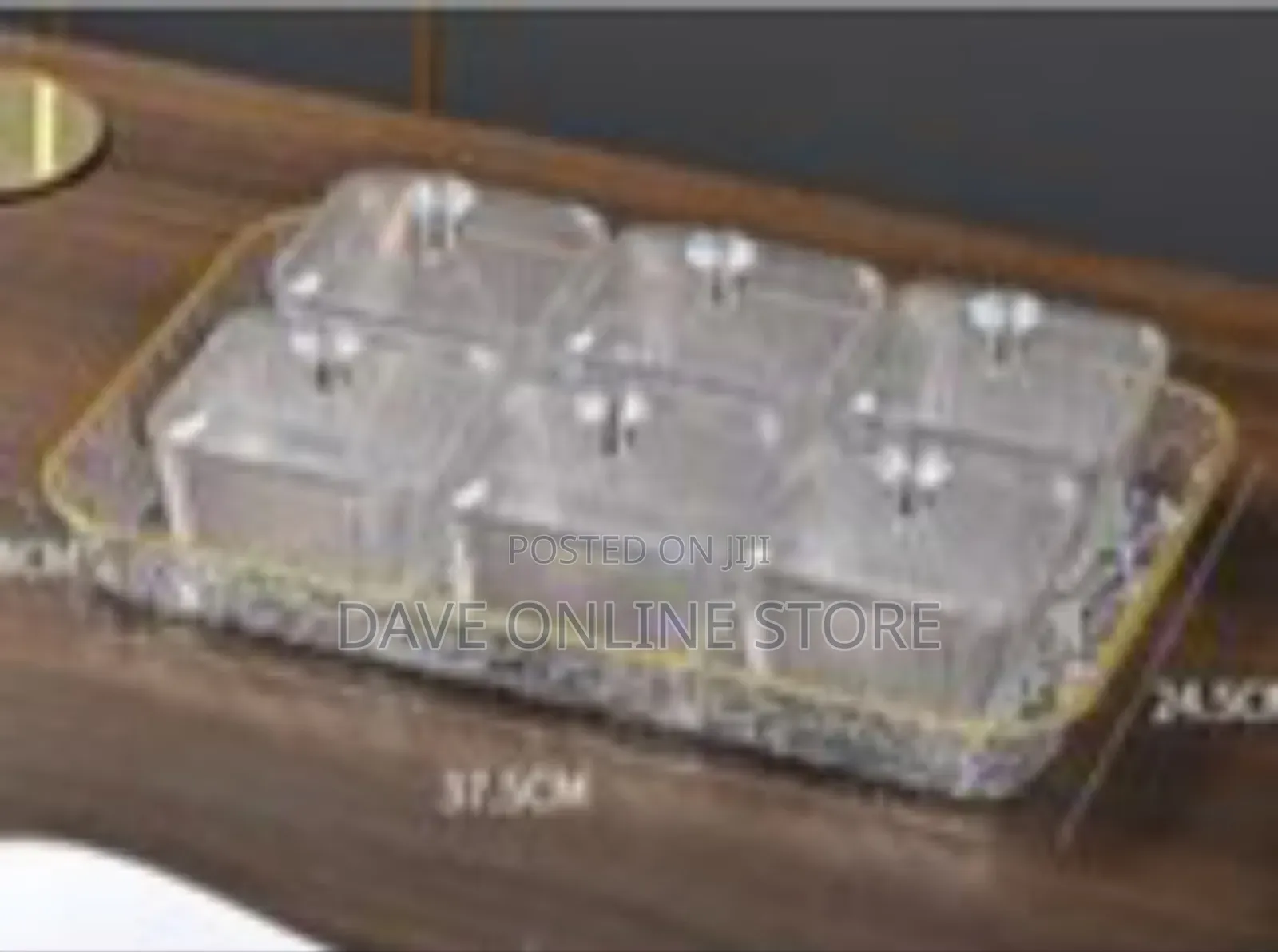 Luxurious 6-Compartment Decorative Serving Set