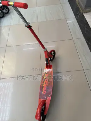 Foldable Steel Frame Kick Scooter With Adjustable Handlebars