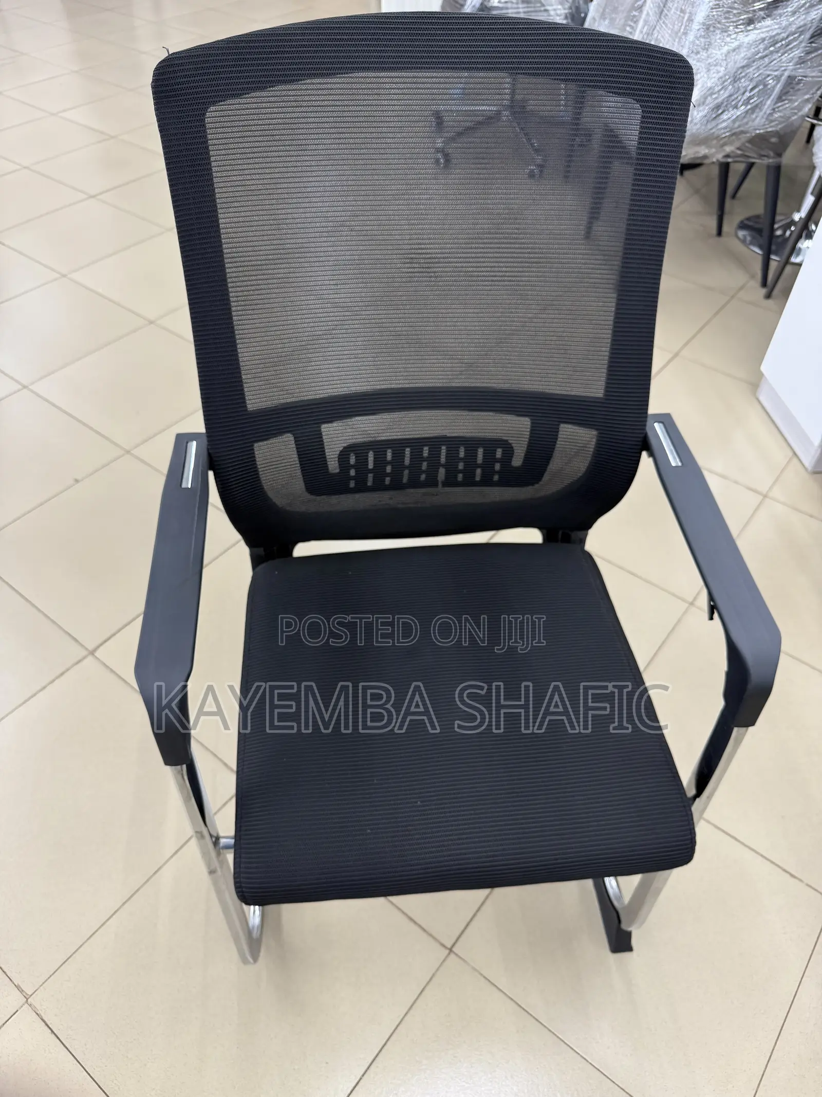 Ergonomic Mesh Visitor Chair With Chrome Cantilever Base