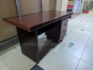 Second Hand Office Table// Office Desk With Size 140cm // 1.4 Metres