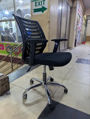 Mesh Back Office Chair With Adjustable Armrests