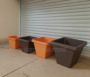 Exodus Plastic Flower Pots Plastic Flower Pots