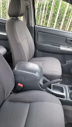 Toyota Hilux 2014 Silver