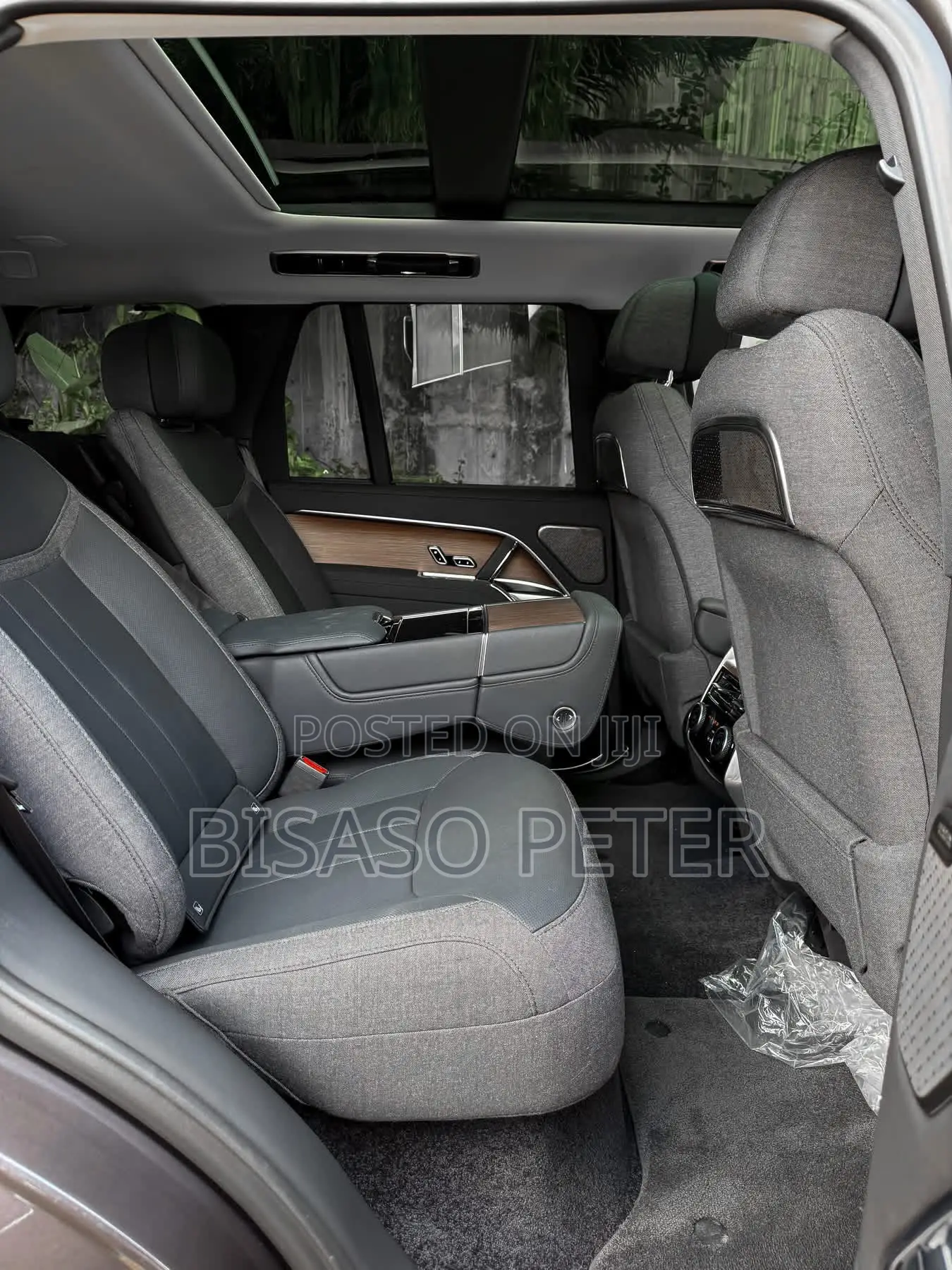 Land Rover Range Rover Vogue 2024 Gray