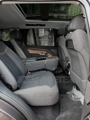 Land Rover Range Rover Vogue 2024 Gray