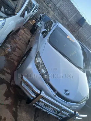 Toyota Wish 2010 Silver