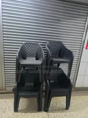 Solid Dining Plastic Chairs Plastic Chairs