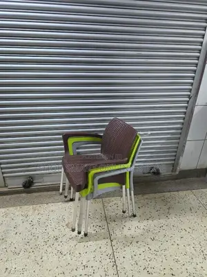 Mat Meshed Back Plastic Chairs Plastic Chairs