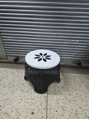 Centre Stand Dining Plastic Table Dining Plastic Table