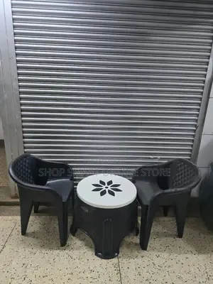 Plastic Dining Centre Table and Chairs