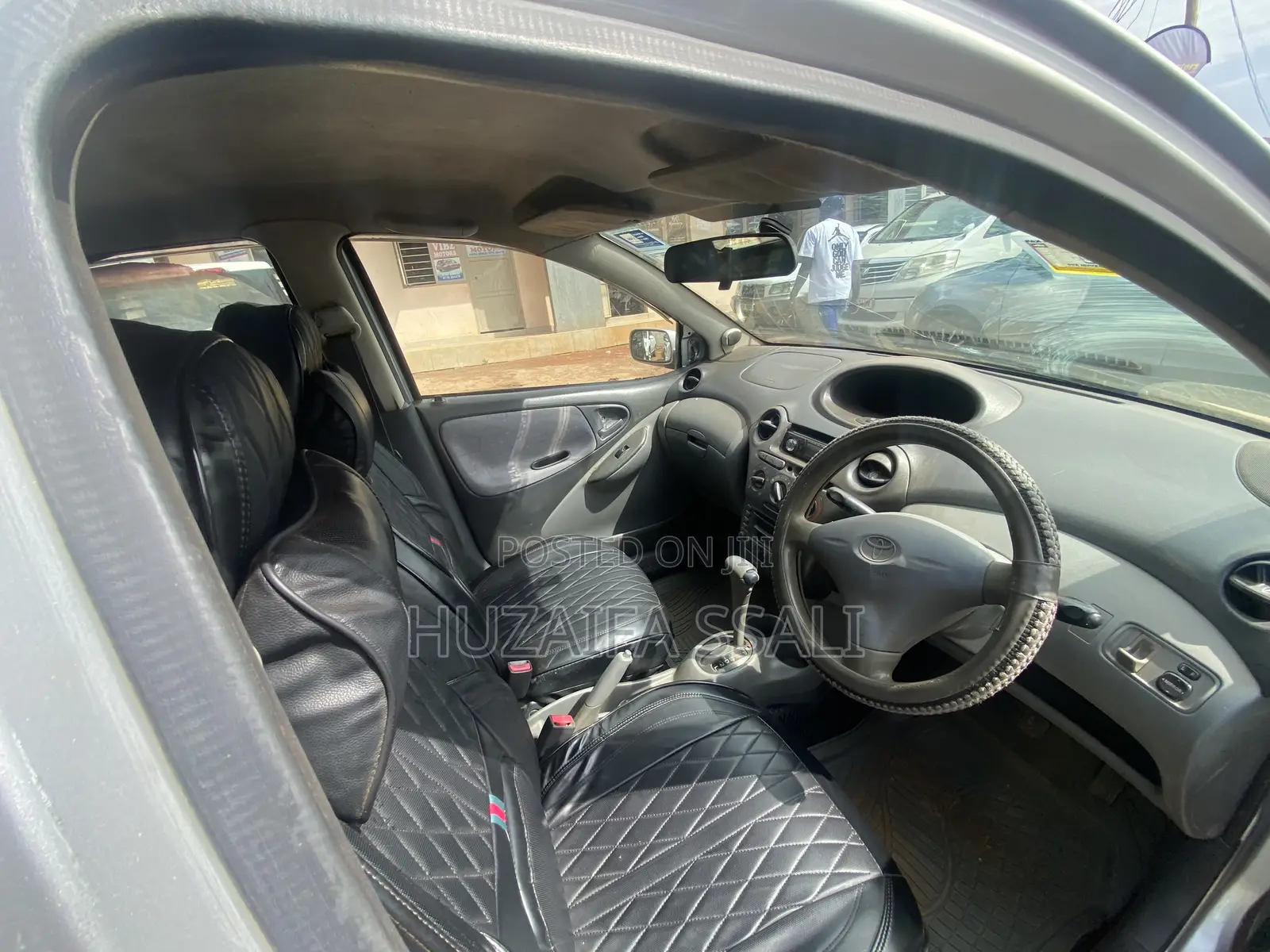 Toyota Vitz 2007 Silver