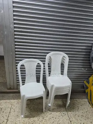 Outo Teller Plastic Chairs Plastic Chairs