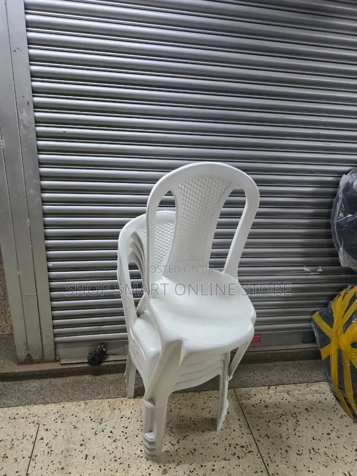 Outo Teller Plastic Chairs Plastic Chairs
