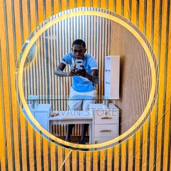 Cicular Mirror