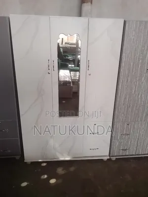 Wardrobe in White Colour