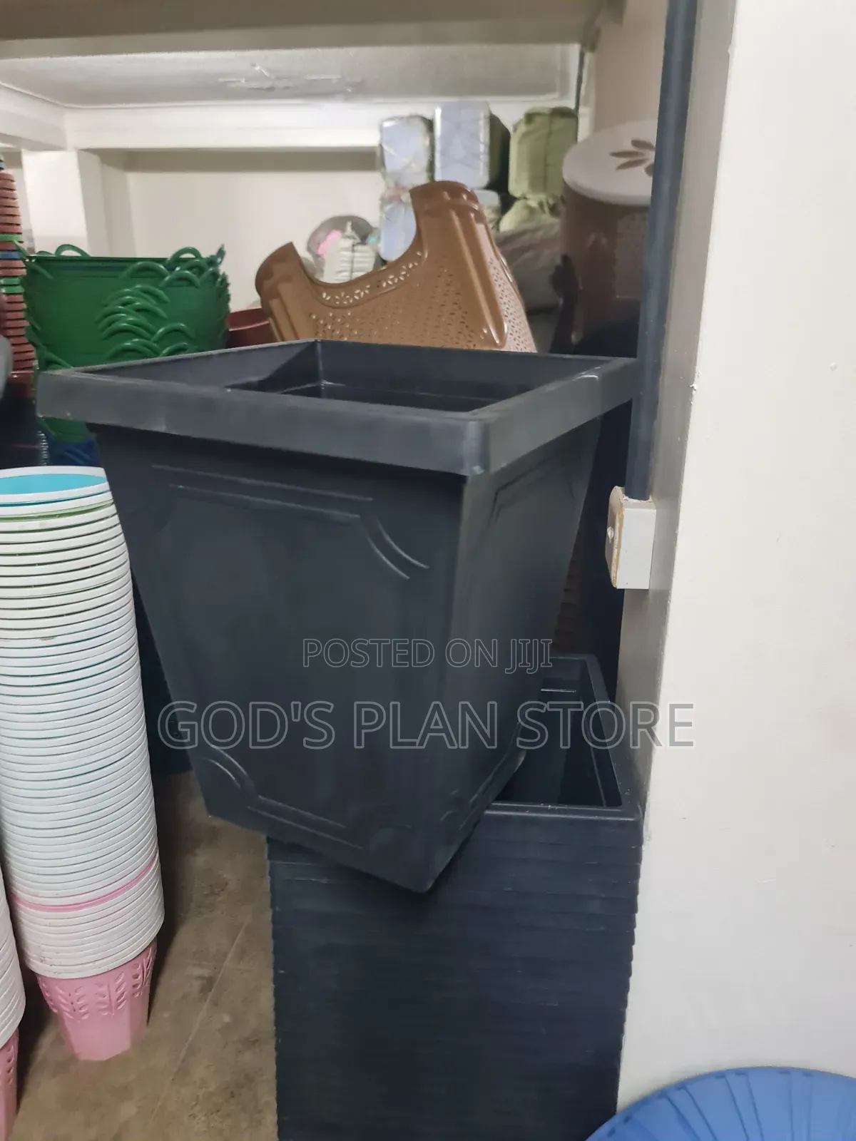 Estate Plastic Flower Pots Plastic Flower Pots