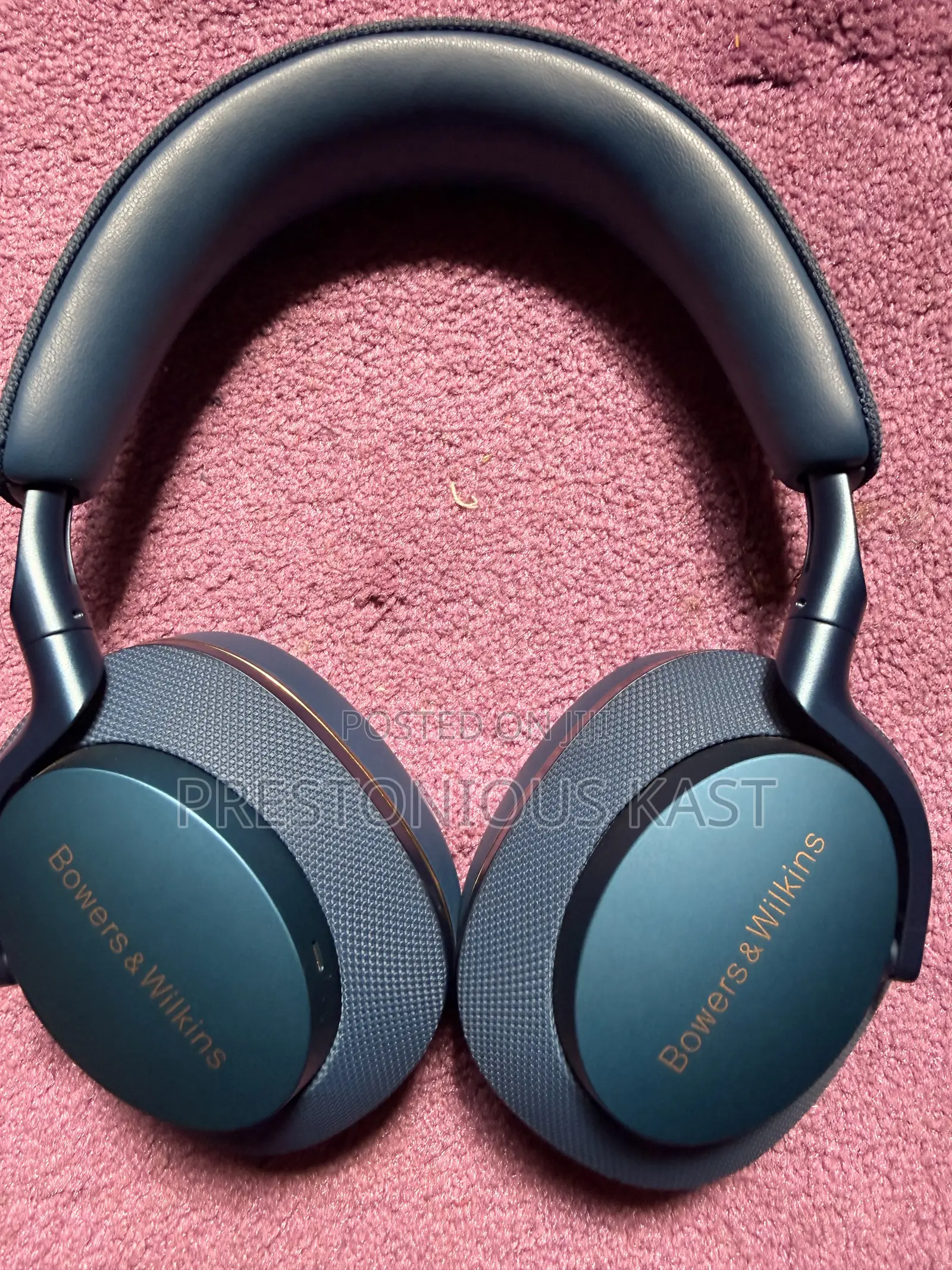Bowers and Wilkins Headphone