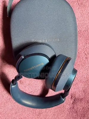Bowers and Wilkins Headphone