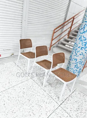 Iron Brown Cafe Plastic Chairs Plastic Chairs