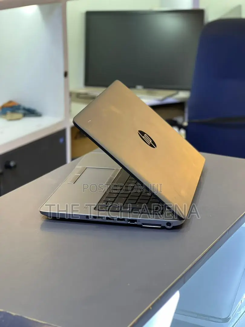 New Laptop HP EliteBook 745 8GB AMD HDD 500GB