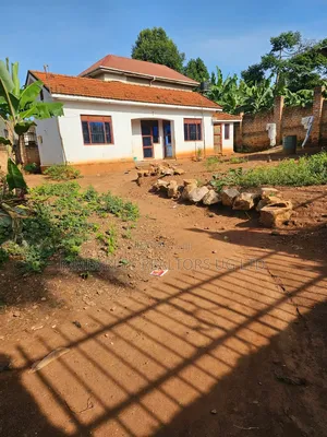 2bdrm House in Ssisa for sale