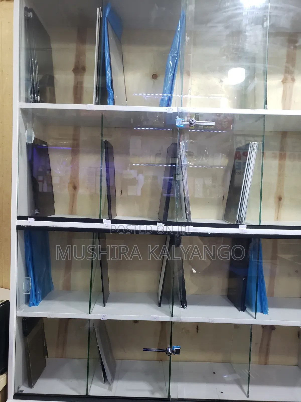 Screen Laptops Replacement , Repair and Maintenance