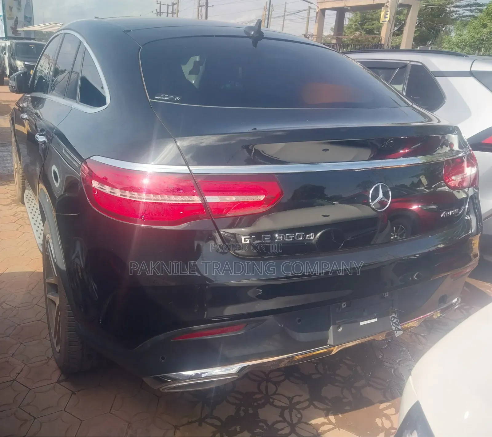 Mercedes-Benz 350D 2015 Black