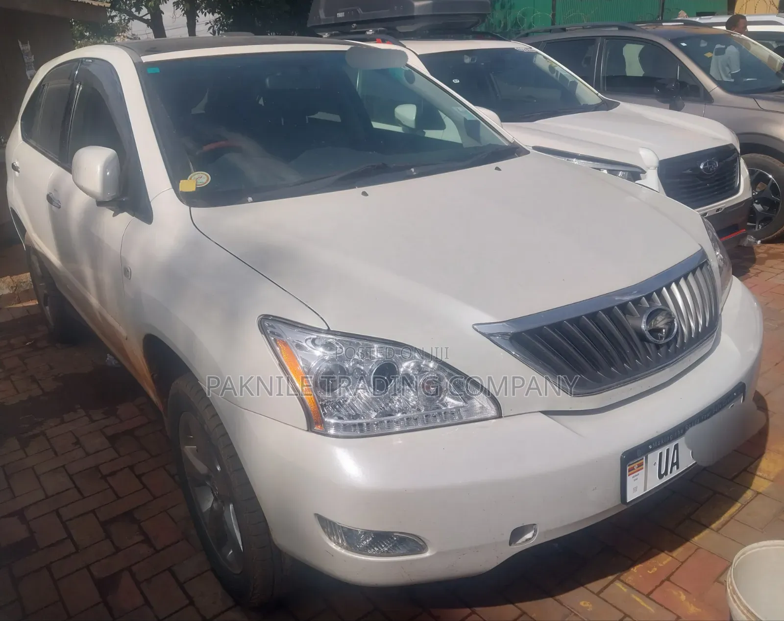 Toyota Harrier 2.4 2012 White