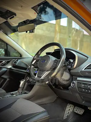 Subaru XV 2018 Orange