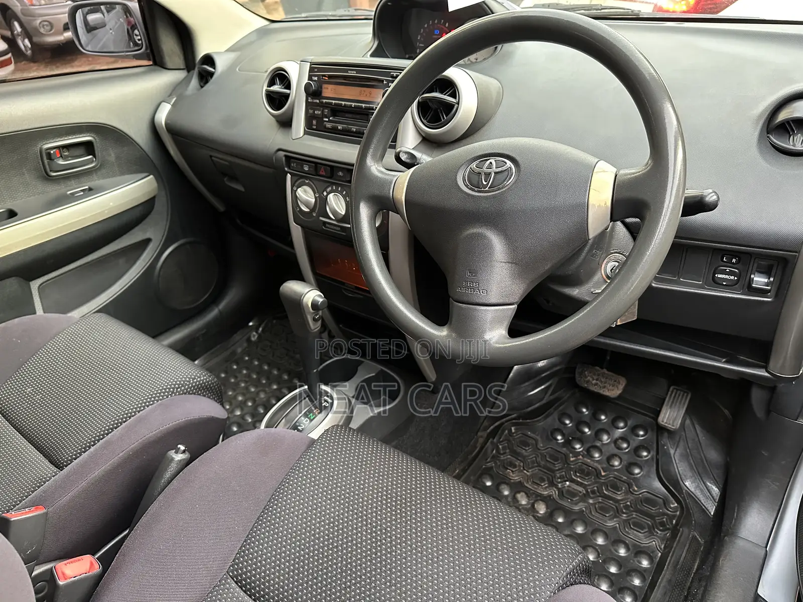 Toyota IST 2007 Silver